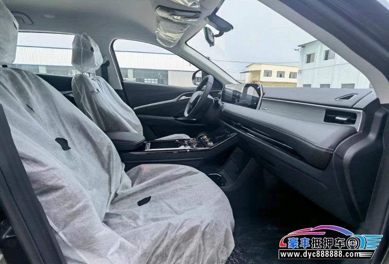 23年哪吒u-ll400SUV抵押车出售