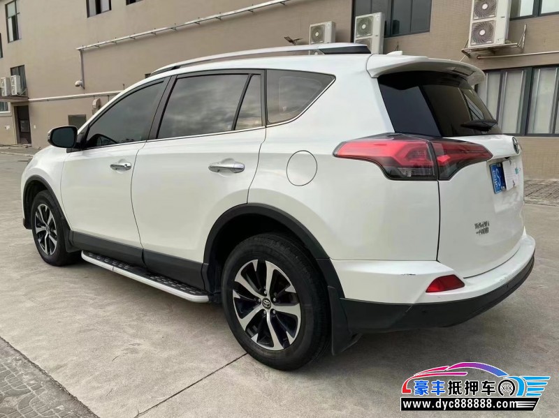 16年丰田RAV4荣放轿车抵押车出售