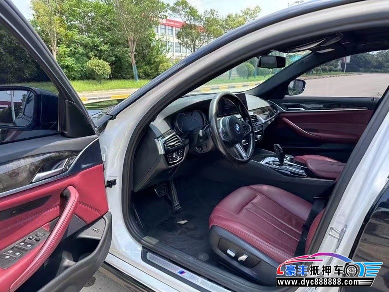 18年宝马5系轿车抵押车出售