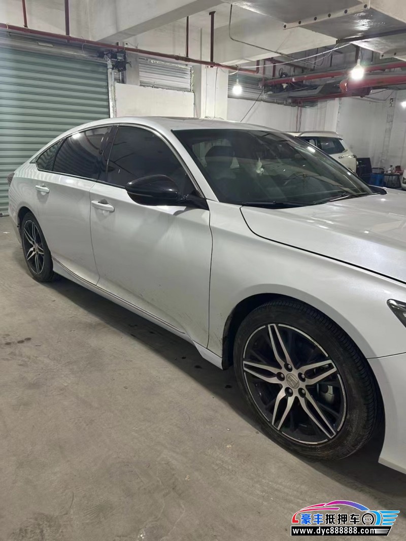 22年本田雅阁轿车抵押车出售