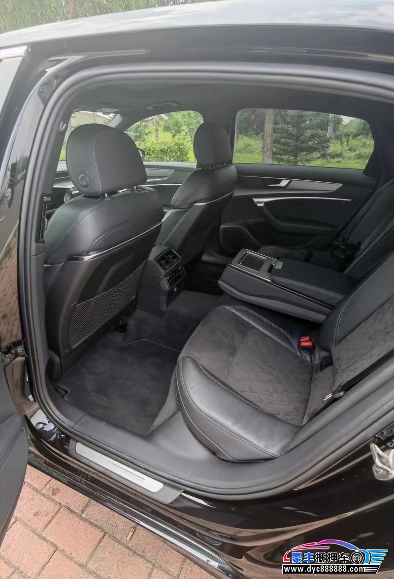 22年奥迪A6L轿车抵押车出售