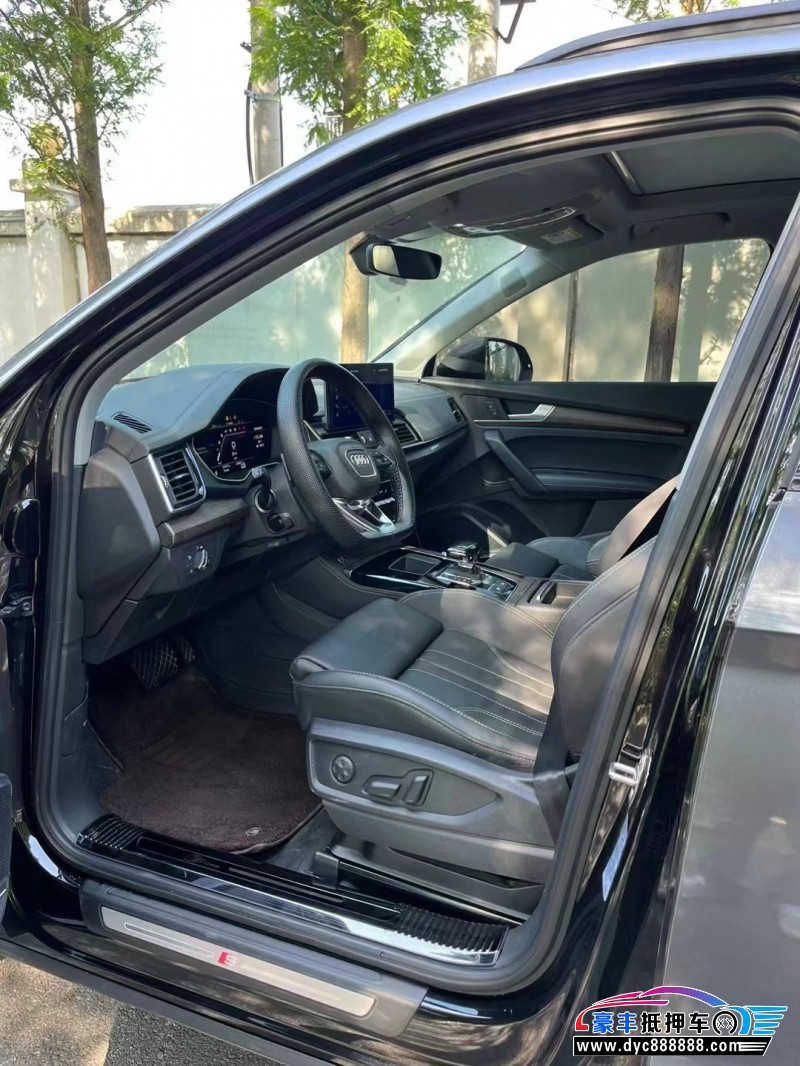 23年奥迪Q5SUV抵押车出售