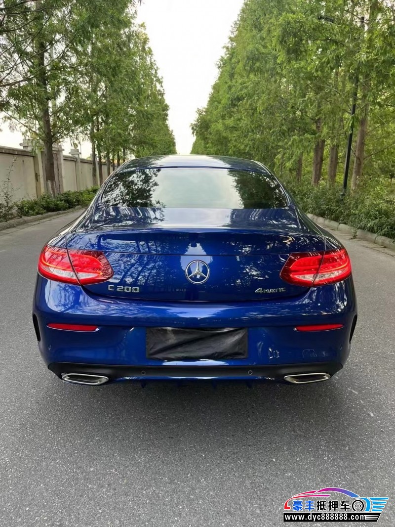 17年奔驰C轿车抵押车出售