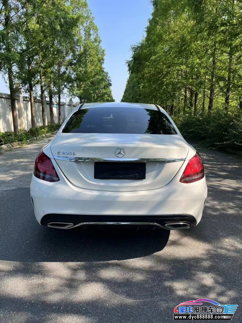 19年奔驰C轿车抵押车出售