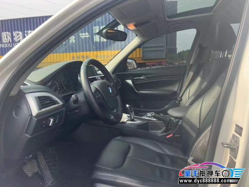 13年宝马1系轿车抵押车出售