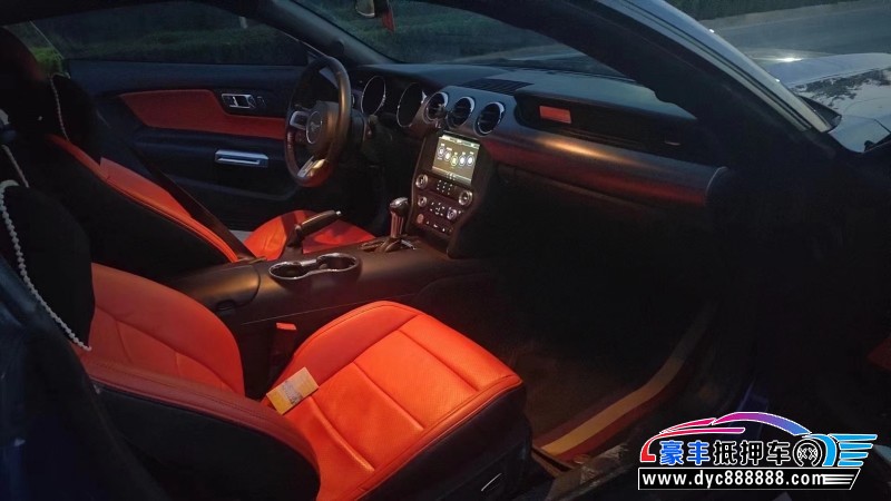 16年福特野马轿车抵押车出售