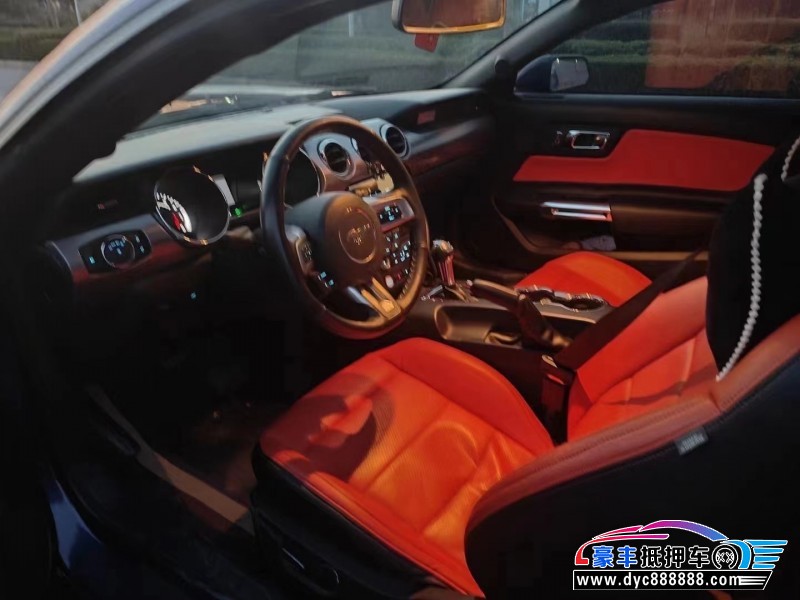 16年福特野马轿车抵押车出售