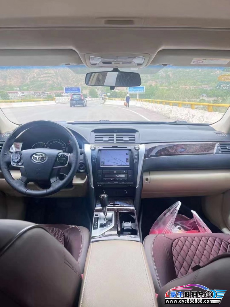 16年丰田凯美瑞轿车抵押车出售