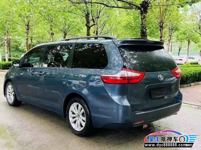 16年丰田塞纳轿车抵押车出售