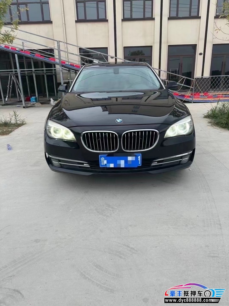 13年宝马7系轿车抵押车出售