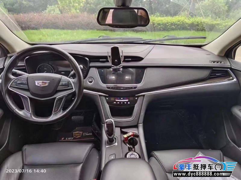 17年凯迪拉克XT5轿车抵押车出售
