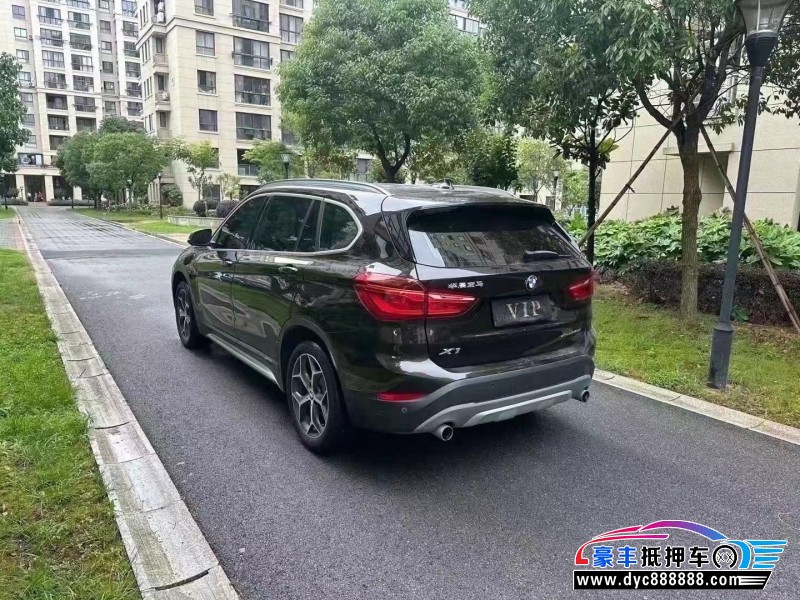 19年宝马X1SUV抵押车出售