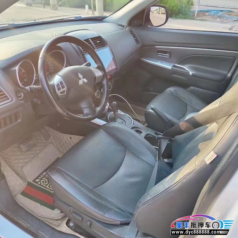 16年三菱劲炫轿车抵押车出售