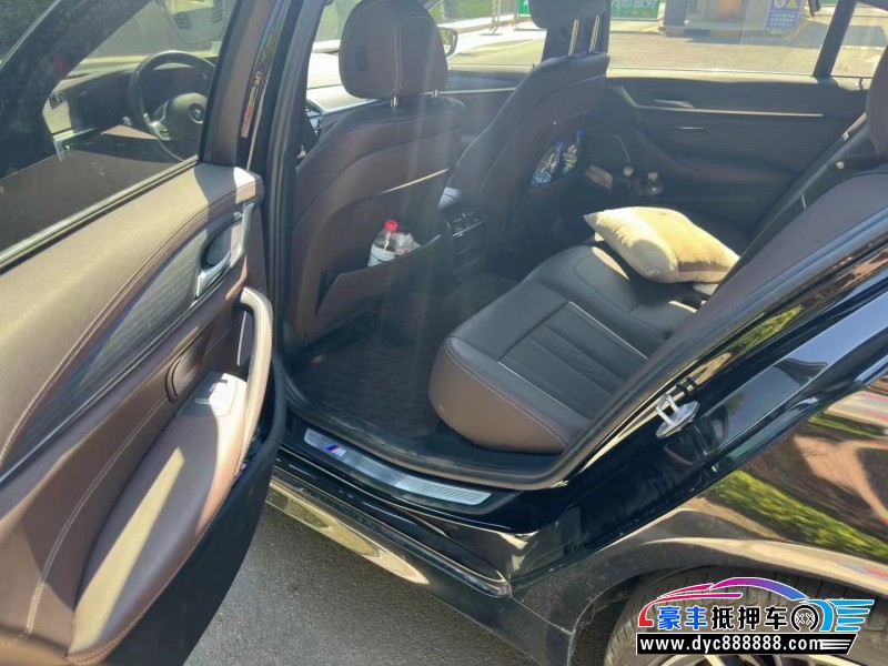 21年宝马5系轿车抵押车出售