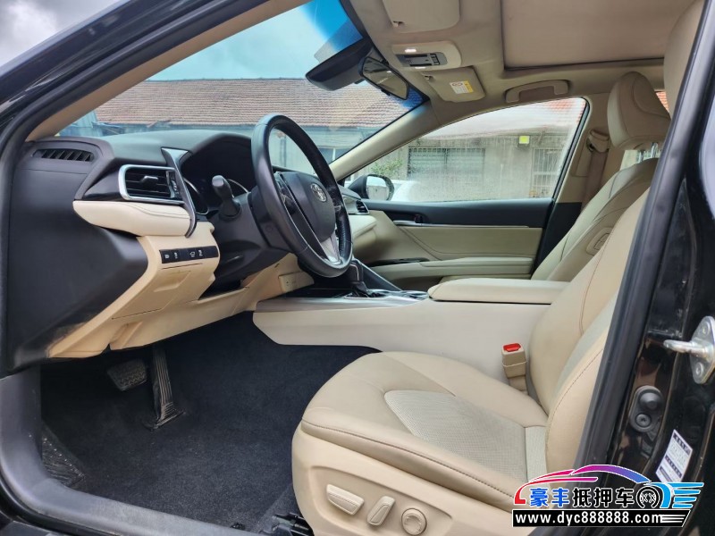 20年丰田凯美瑞轿车抵押车出售