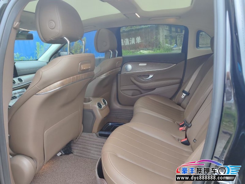 19年奔驰E轿车抵押车出售