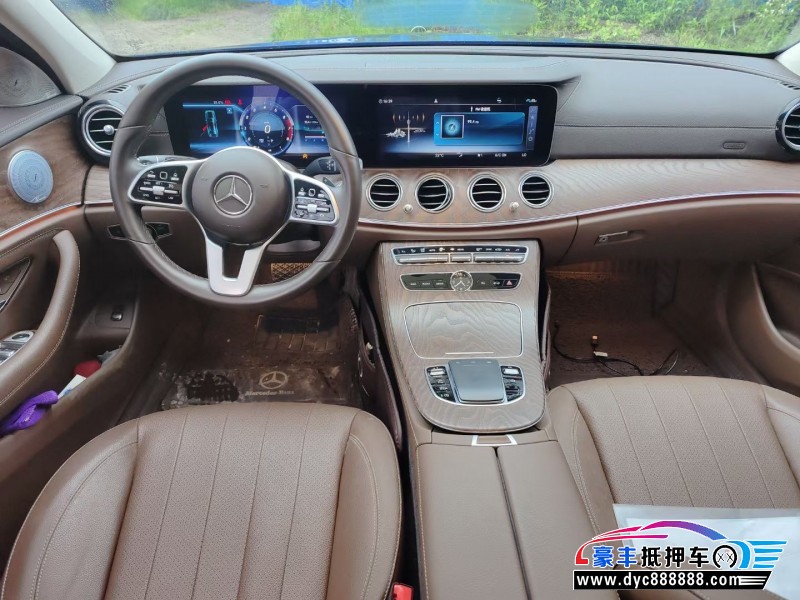 19年奔驰E轿车抵押车出售
