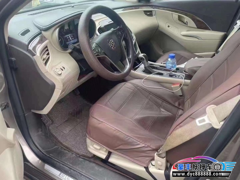 14年别克君越轿车抵押车出售