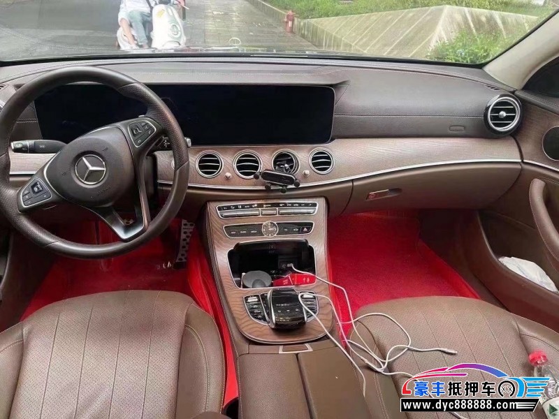 18年奔驰E轿车抵押车出售