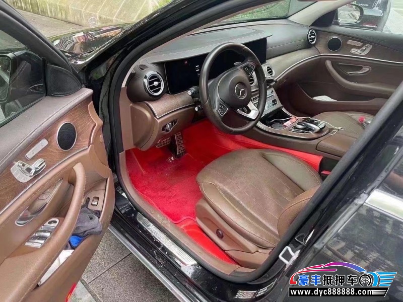 18年奔驰E轿车抵押车出售