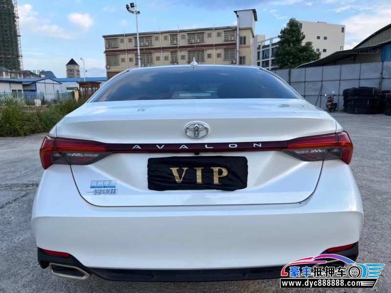 22年丰田亚洲龙轿车抵押车出售