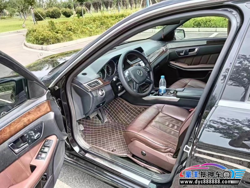 15年奔驰E轿车抵押车出售