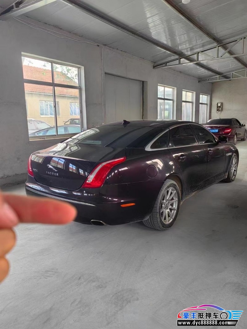 13年捷豹XJL轿车抵押车出售