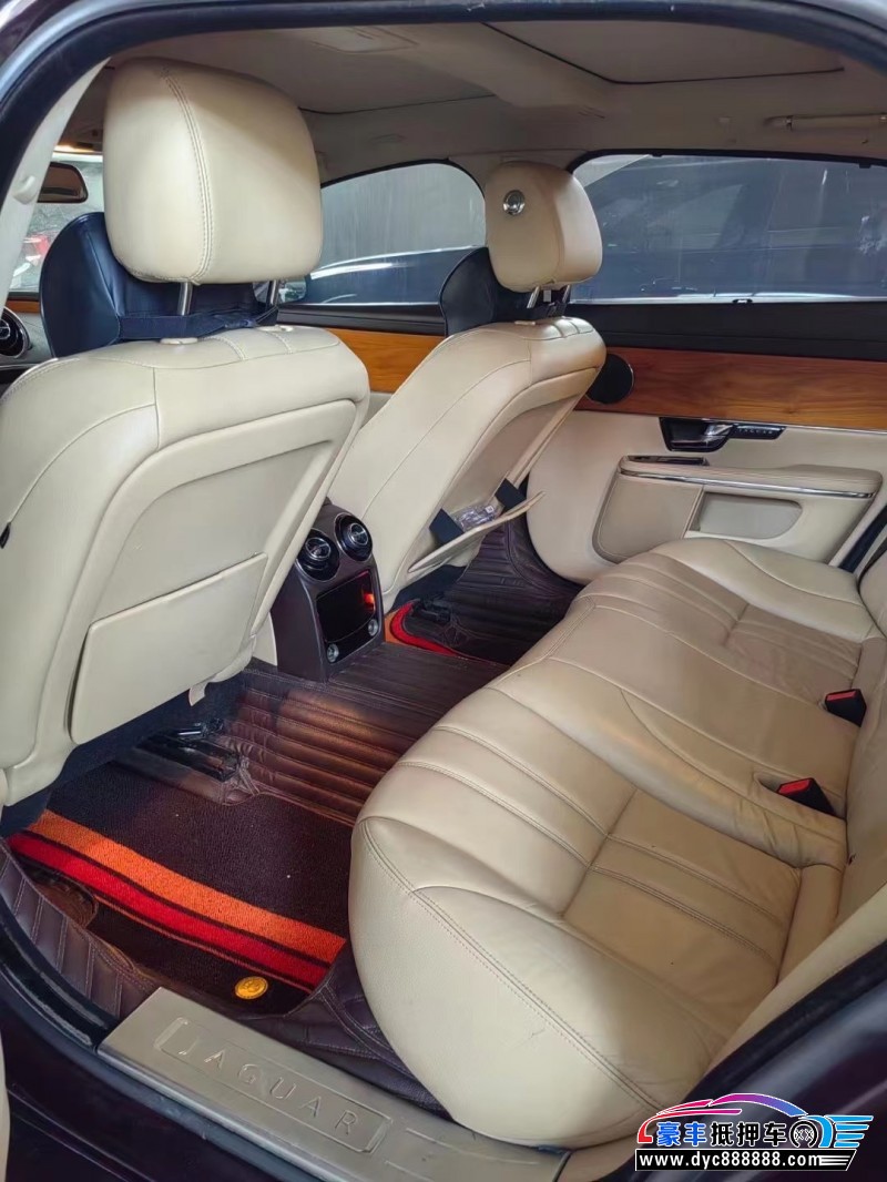 13年捷豹XJL轿车抵押车出售