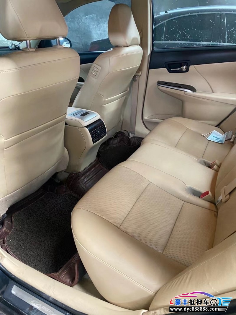 15年丰田凯美瑞轿车抵押车出售