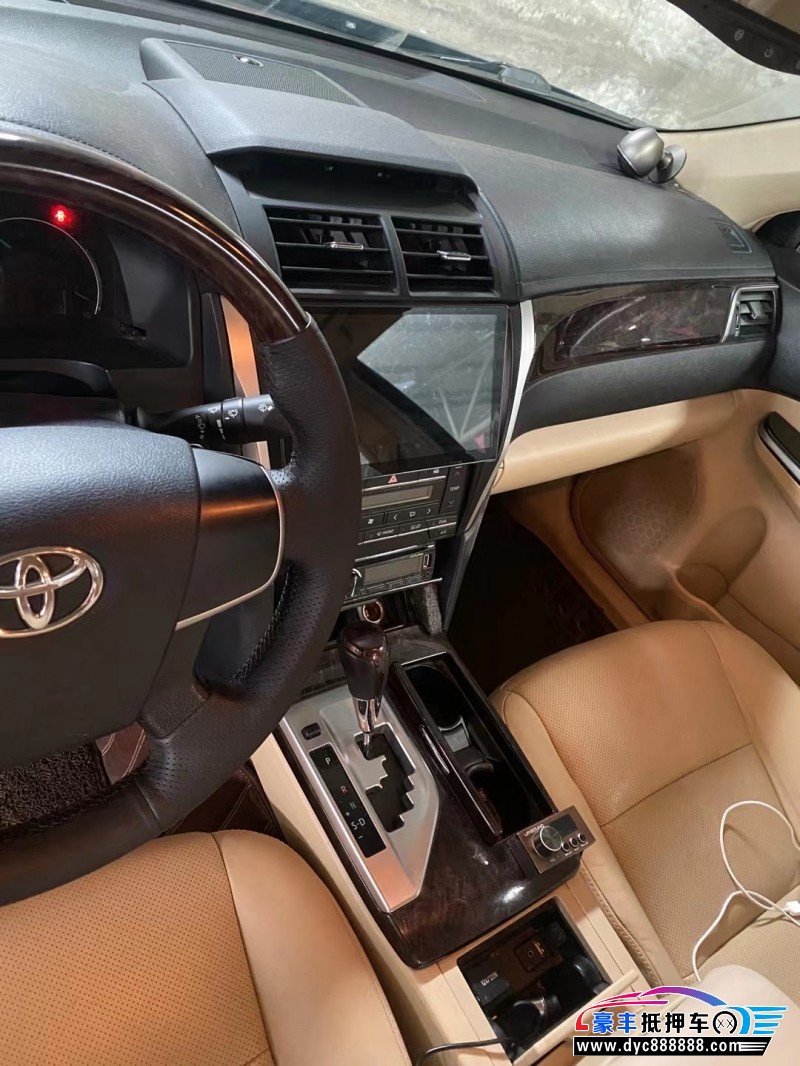 15年丰田凯美瑞轿车抵押车出售