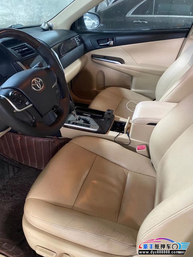 15年丰田凯美瑞轿车抵押车出售