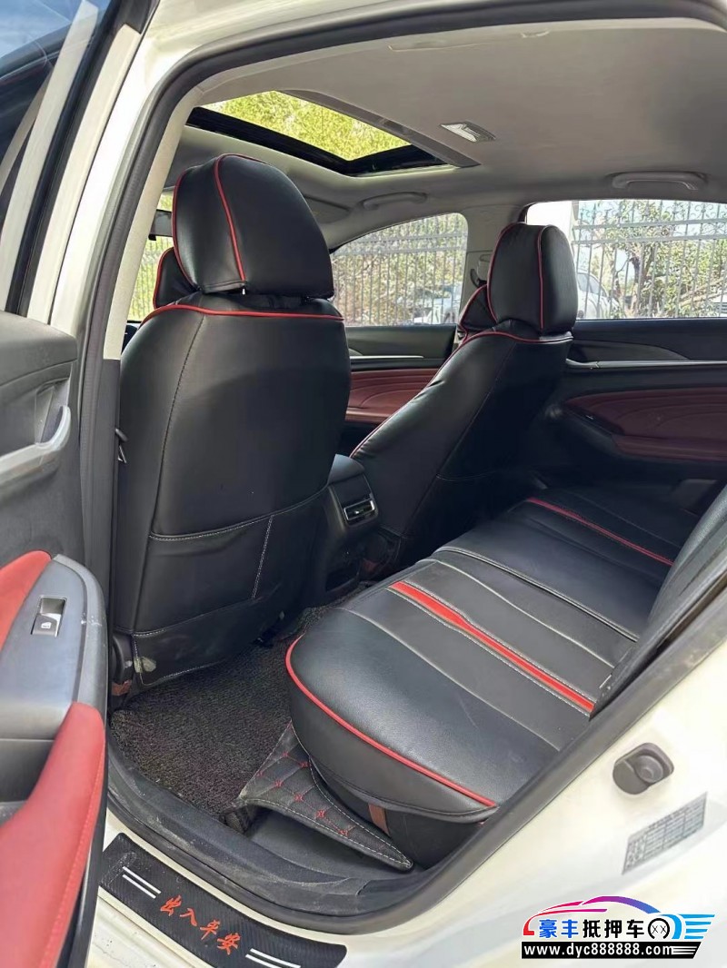 21年长安逸动轿车抵押车出售