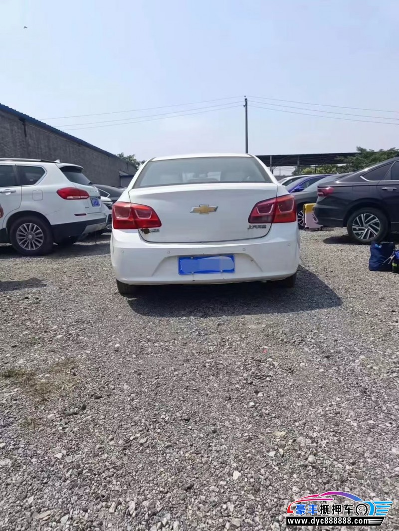 15年雪佛兰科鲁兹轿车抵押车出售