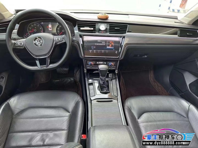 18年大众辉昂轿车抵押车出售