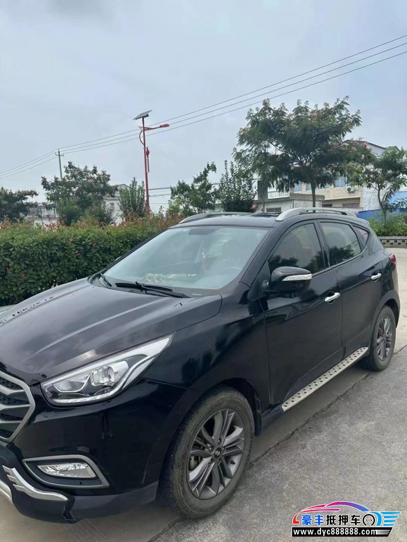 14年现代ix35轿车抵押车出售