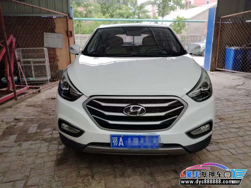 14年现代ix35轿车抵押车出售