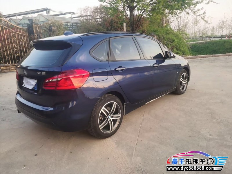 16年宝马2系轿车抵押车出售