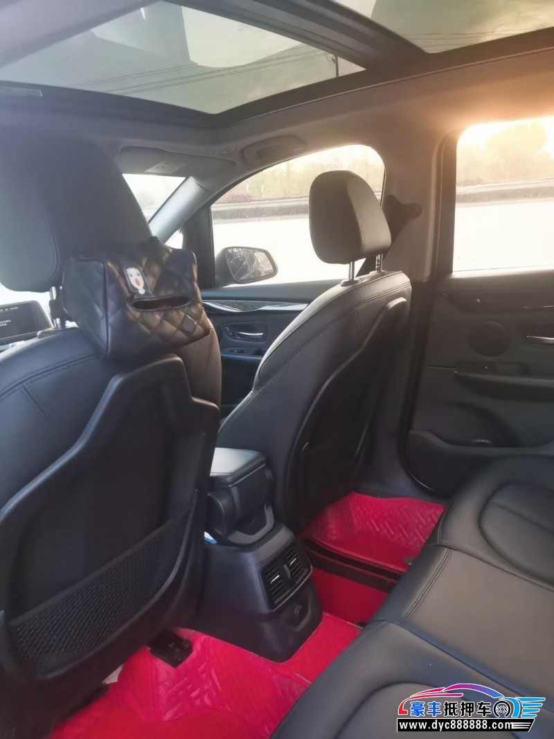 16年宝马2系轿车抵押车出售