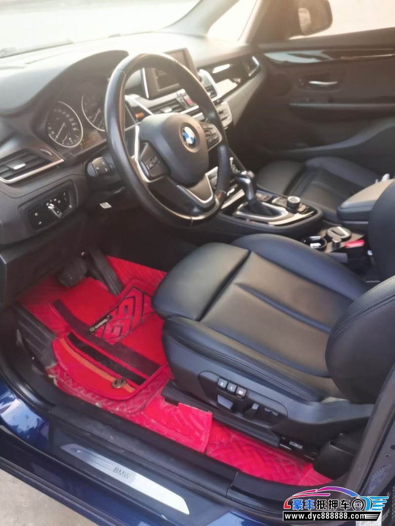 16年宝马2系轿车抵押车出售