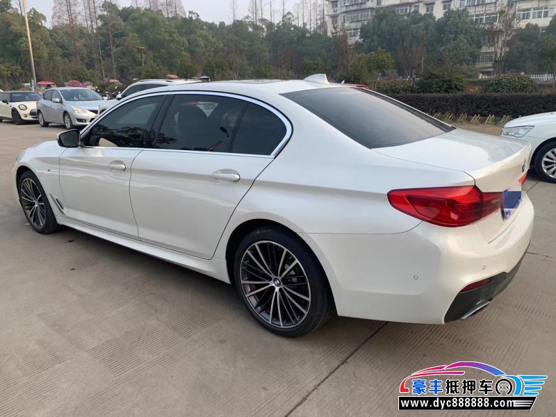20年宝马5系轿车抵押车出售