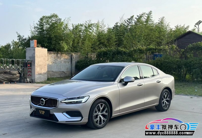 23年沃尔沃S60轿车抵押车出售