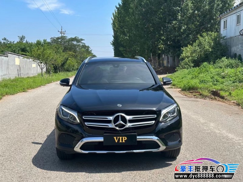 17年奔驰GLC轿车抵押车出售