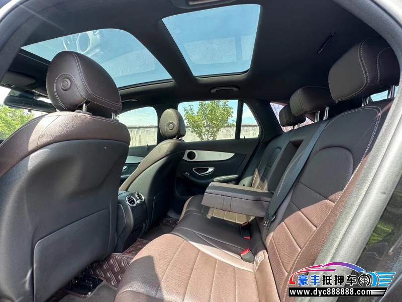 17年奔驰GLC轿车抵押车出售