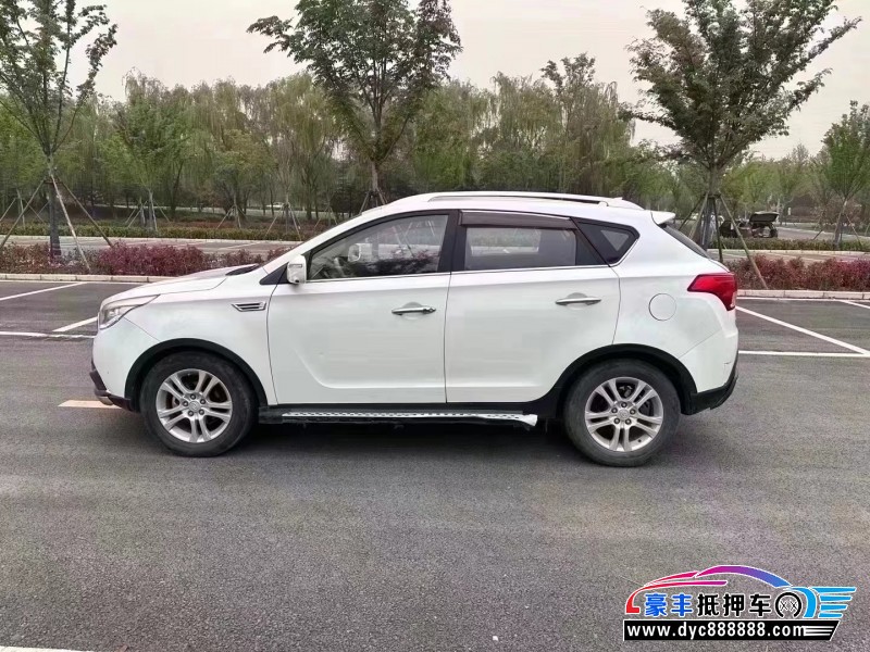 16年华泰圣达菲轿车抵押车出售