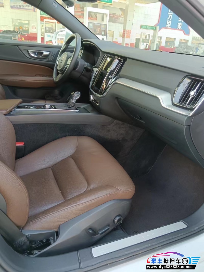 20年沃尔沃S60轿车抵押车出售