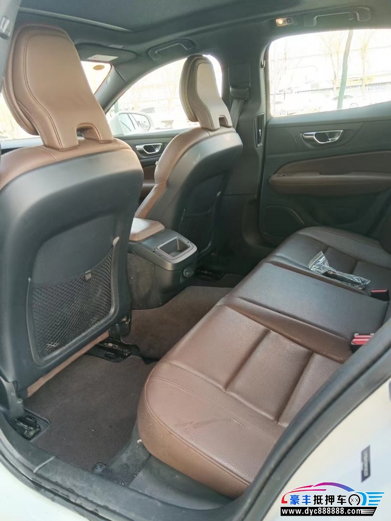 20年沃尔沃S60轿车抵押车出售