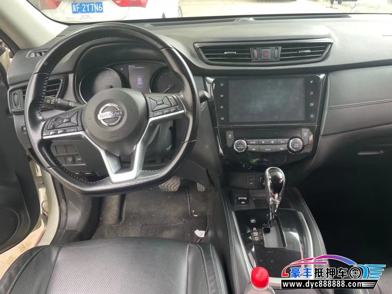 20年日产奇骏轿车抵押车出售