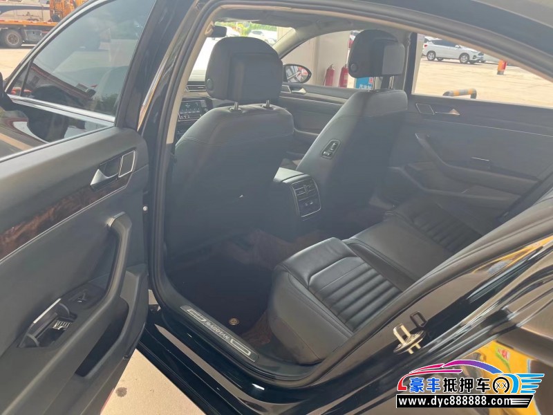 18年大众迈腾轿车抵押车出售