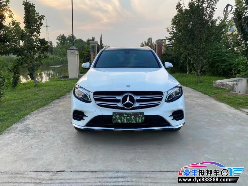 17年奔驰GLCSUV抵押车出售