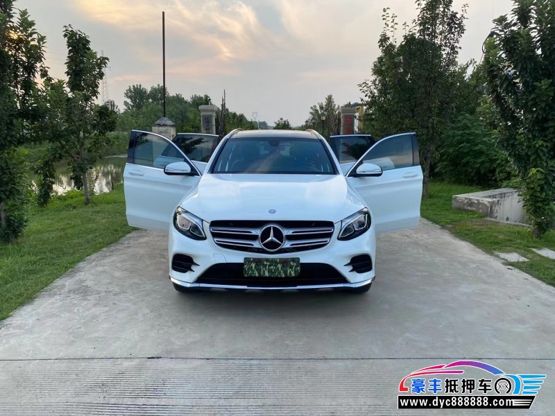 17年奔驰GLCSUV抵押车出售